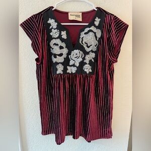 Savanna Jane Womens Short Sleeve Wine Striped Velvet Embroidered Top Size Medium